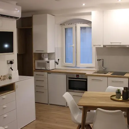 Petra In The Center Of The Appartement