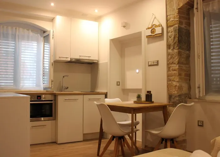 Petra In The Center Of The 斯普利特